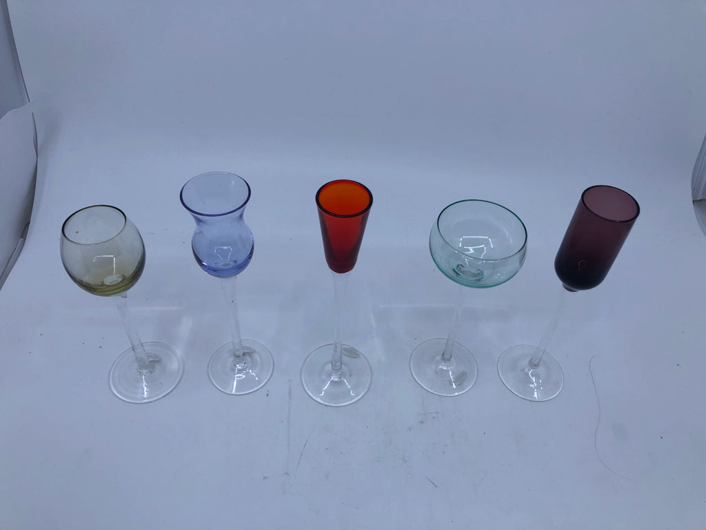 5PC ASSORTED COLORFUL CORDIAL GLASSES.