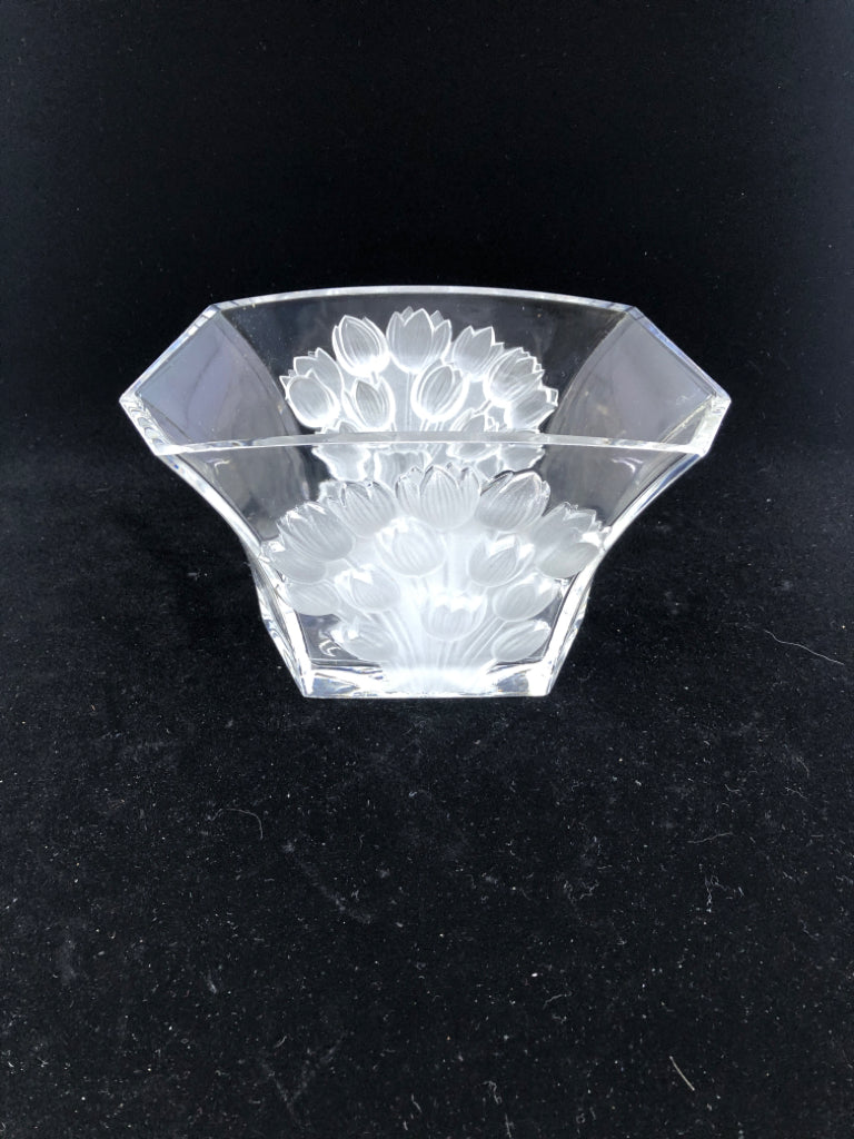 FROSTED TULIPS GLASS VASE.