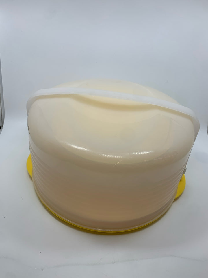 4PC PLASTIC DEVILED EGG/CAKE TRAVEL CONTAINER.