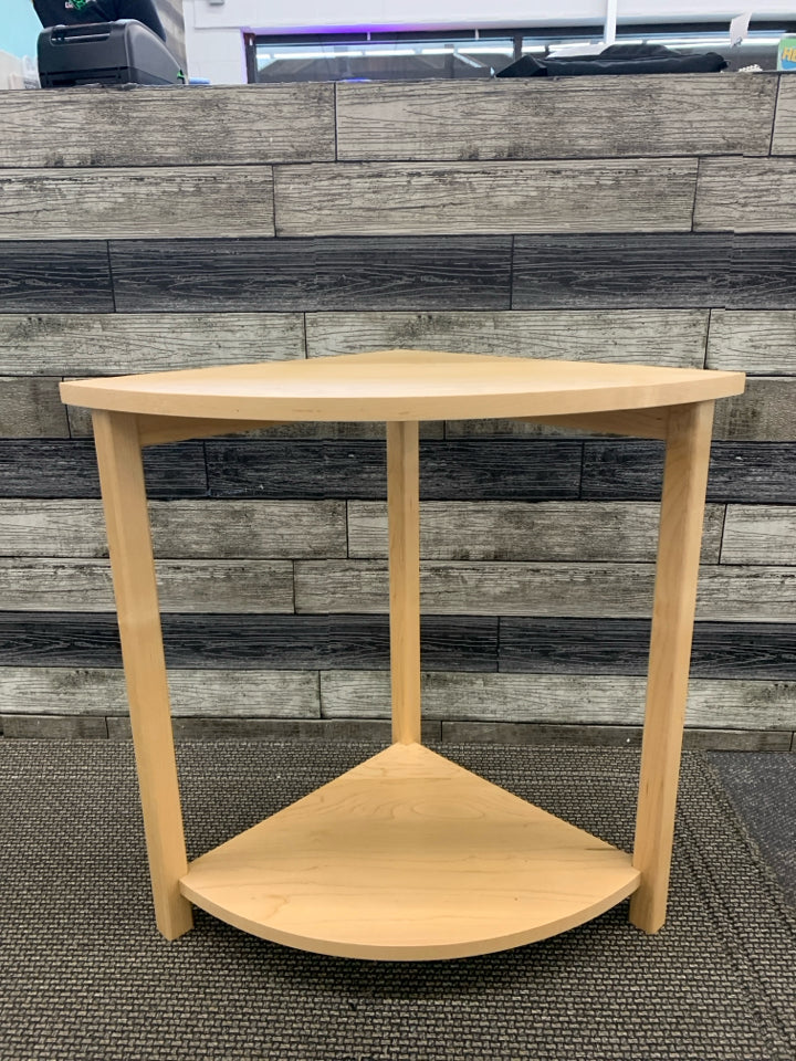 BLONDE WOOD CORNER CONSOLE TABLE.