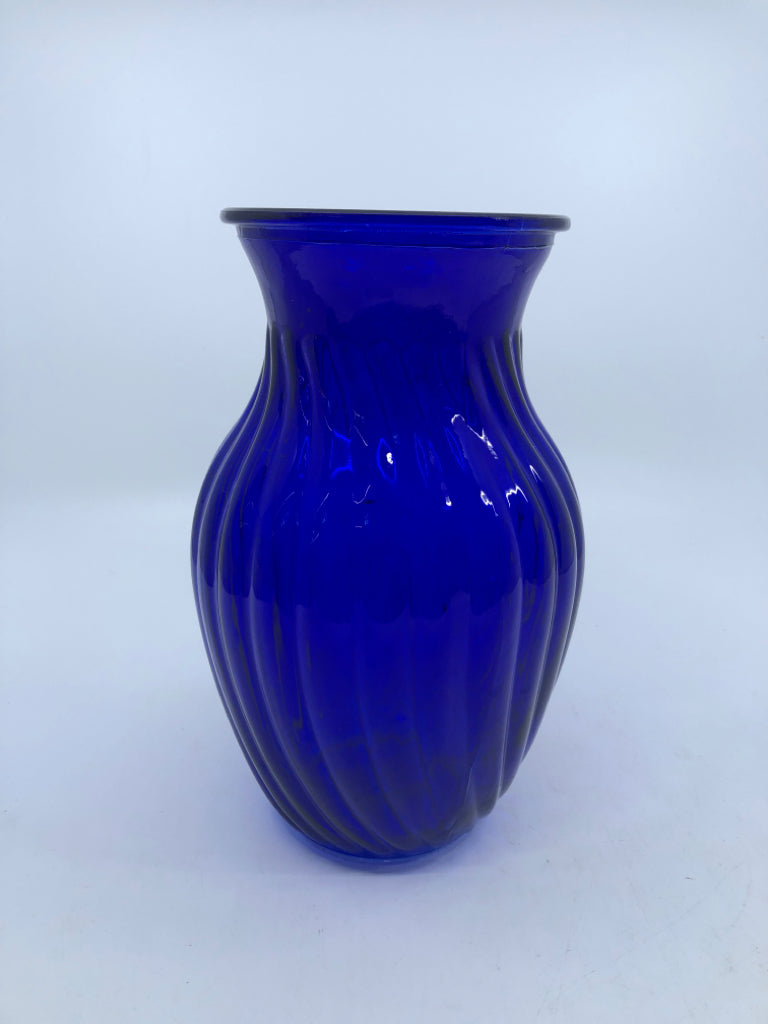 COBALT BLUE RIBBED VASE.