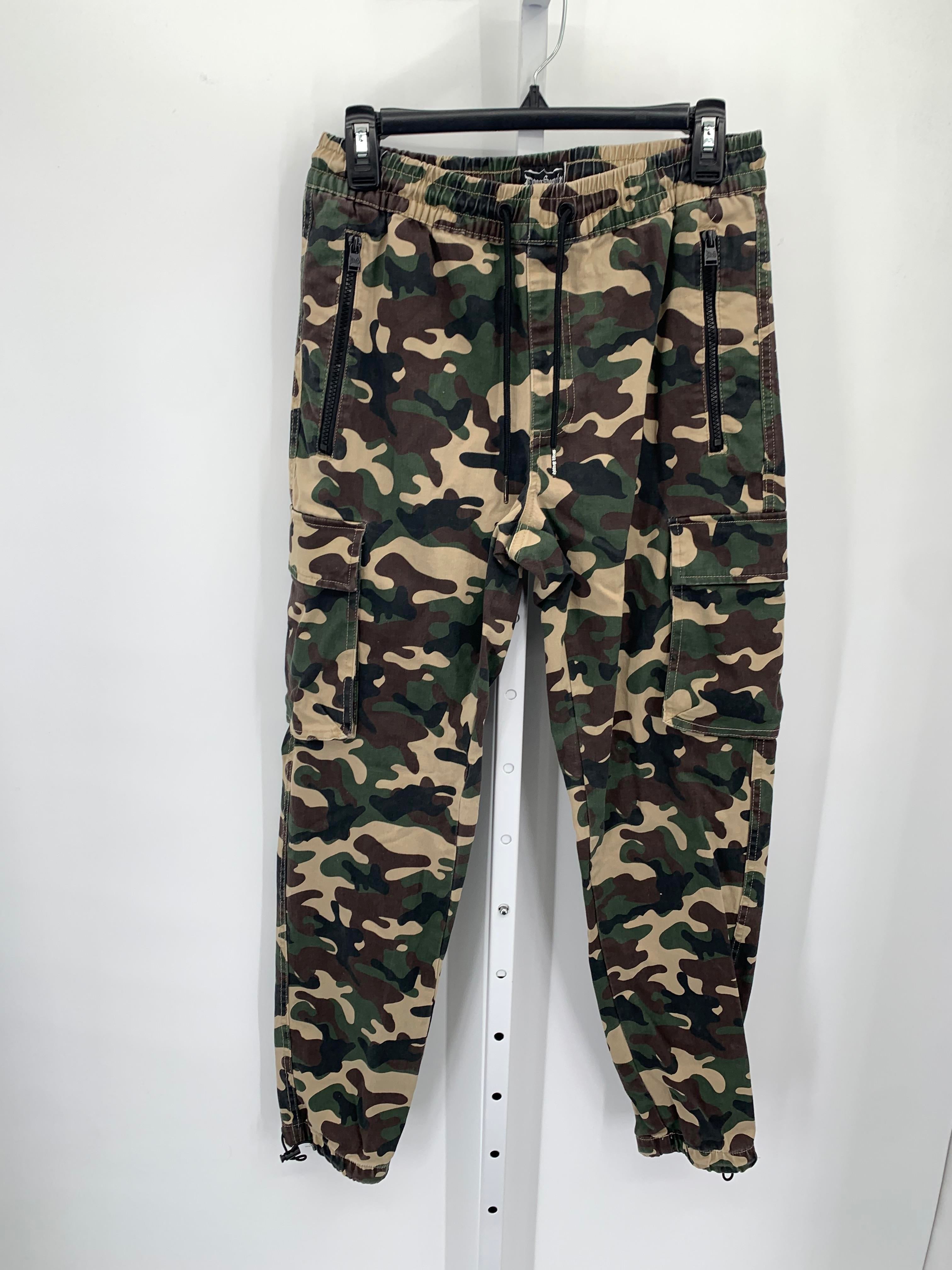 CAMO DRAWSTRING WAIST.