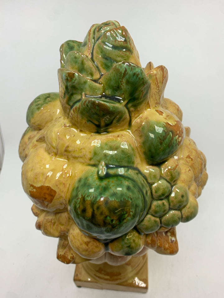 VTG STYLE CERAMIC FRUIT TOPIARY.