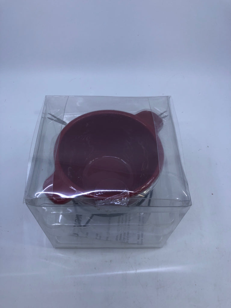 NIB FONDUE SET.
