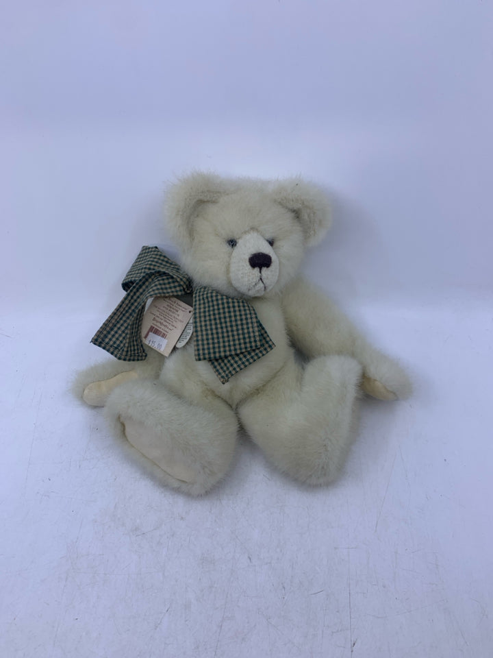 WHITE BEAR W/ GREEN PLAID BOW BOYDS BEARS.