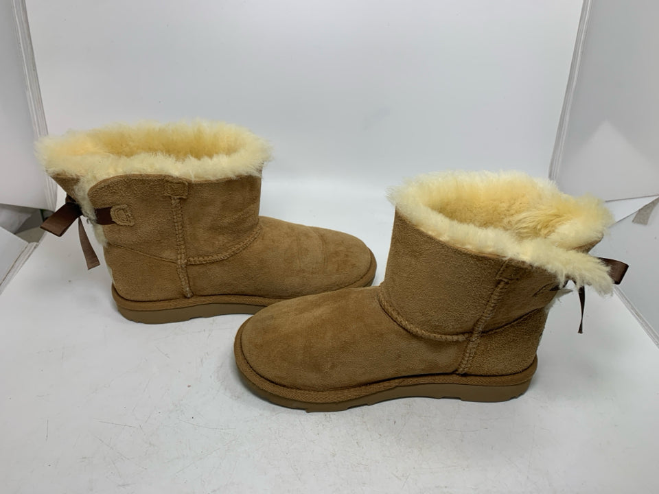 UGG 1017397K Kids Mini Bailey Bow II Boots