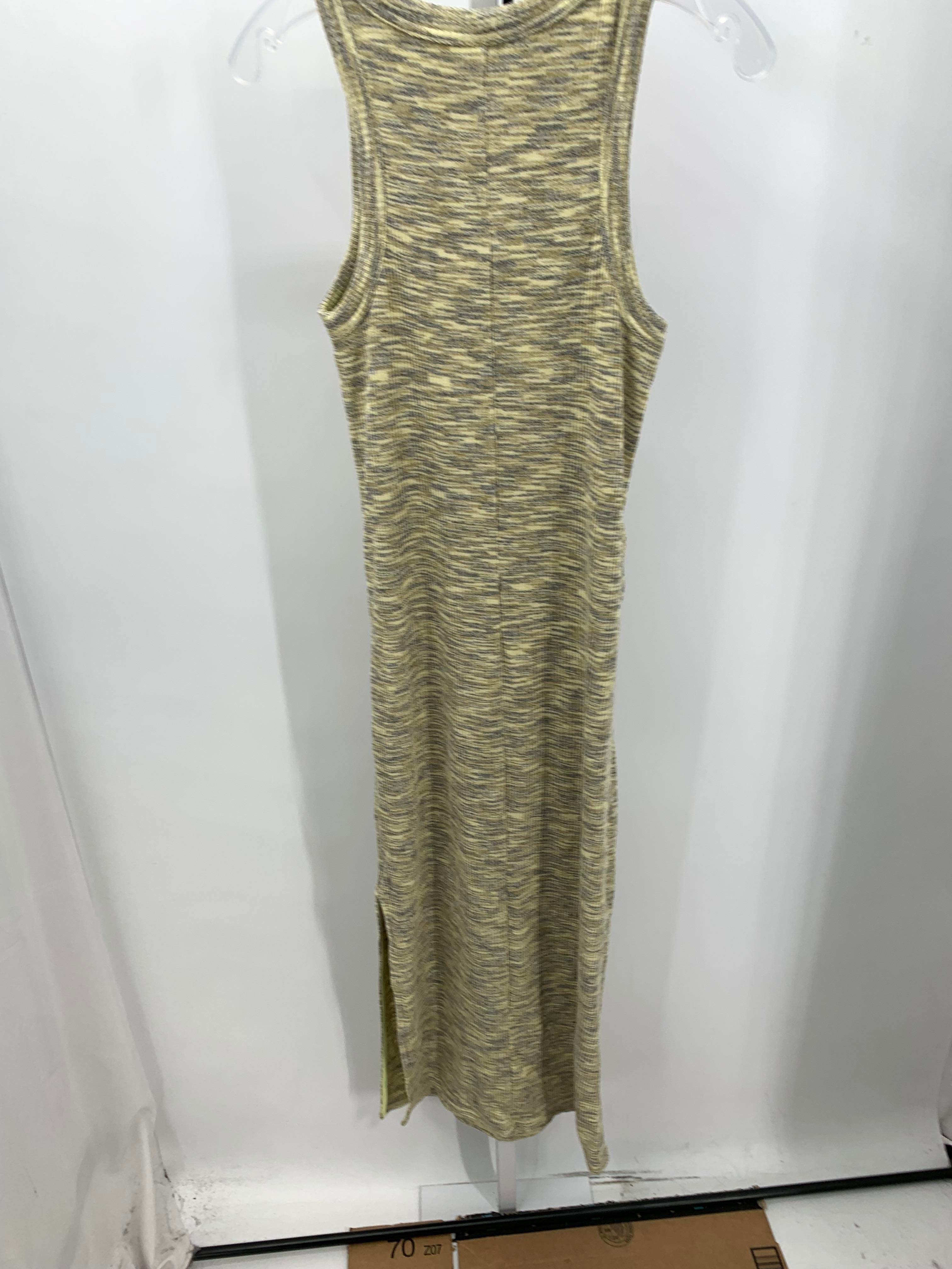 Old Navy Yellow Size Medium Maternity Sleeveless Dress