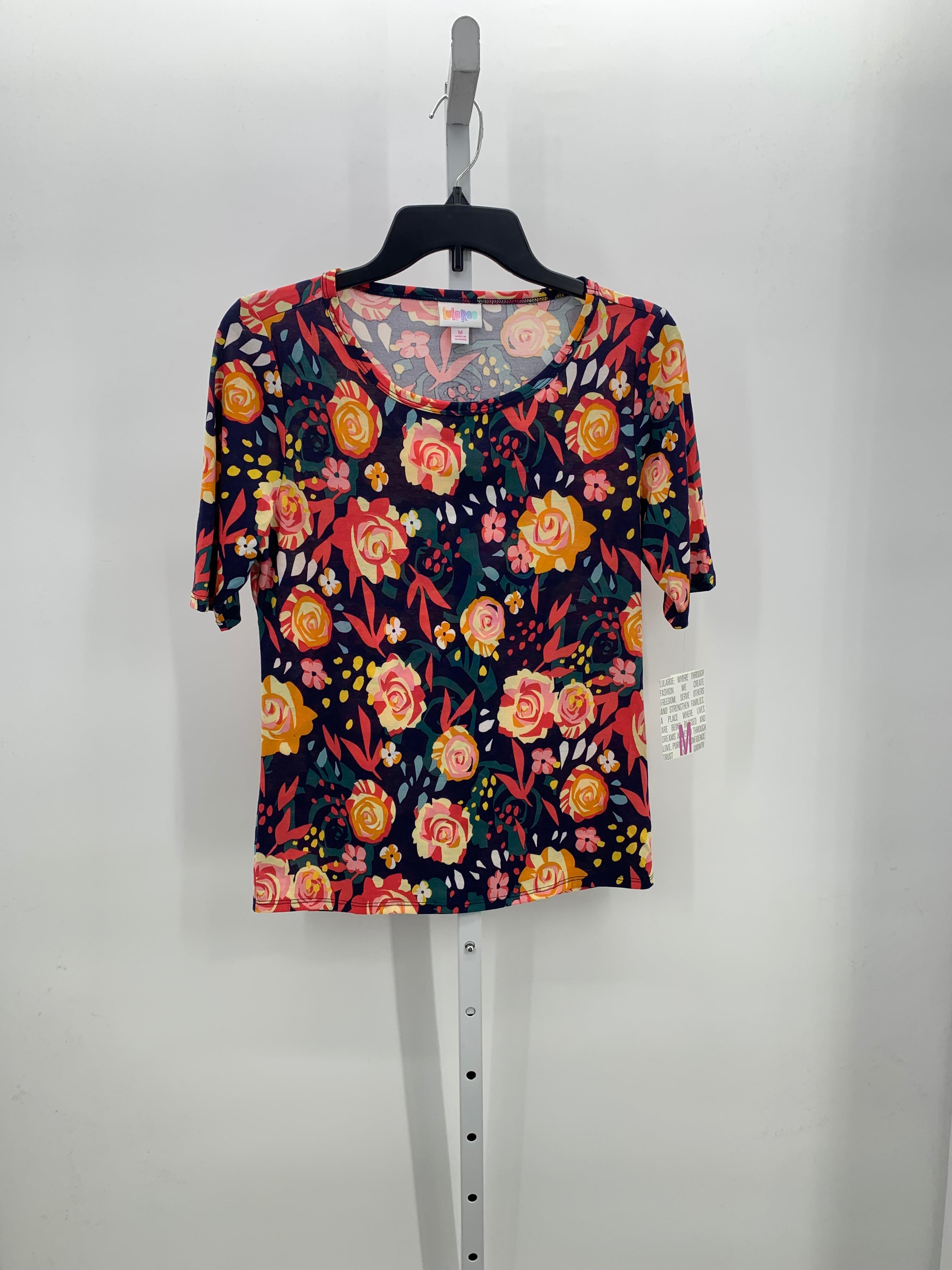 Lularoe Size Medium Misses Short Sleeve Shirt