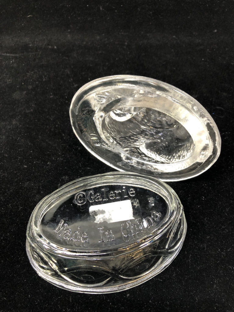 CLEAR GLASS BUNNY CANDY JAR W/LID.