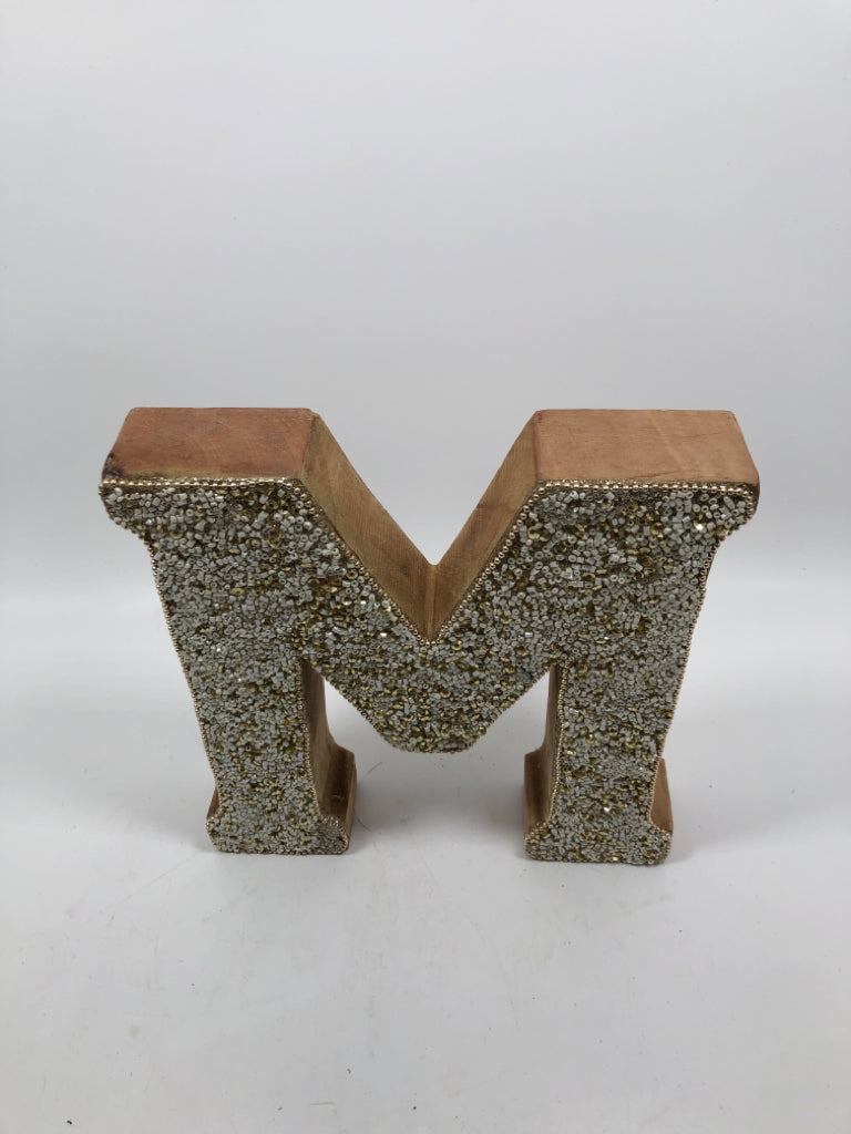 WHITE/GOLD BEADED "M".