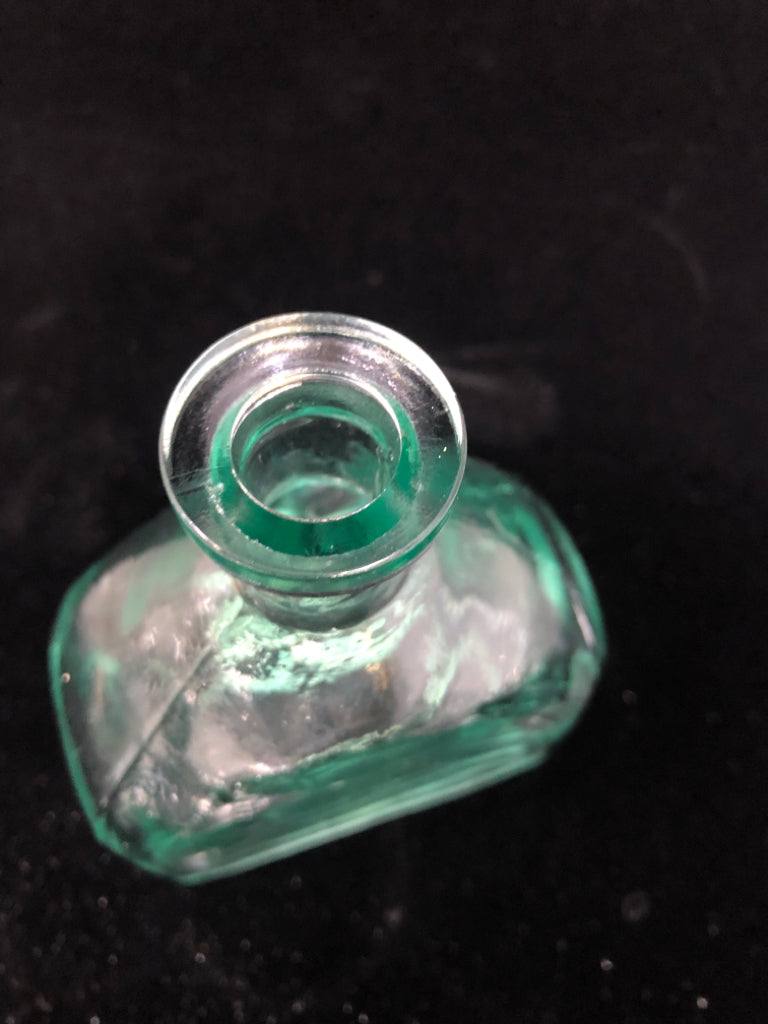SMALL CLEAR GREEN GLASS BOTTLE VASE.