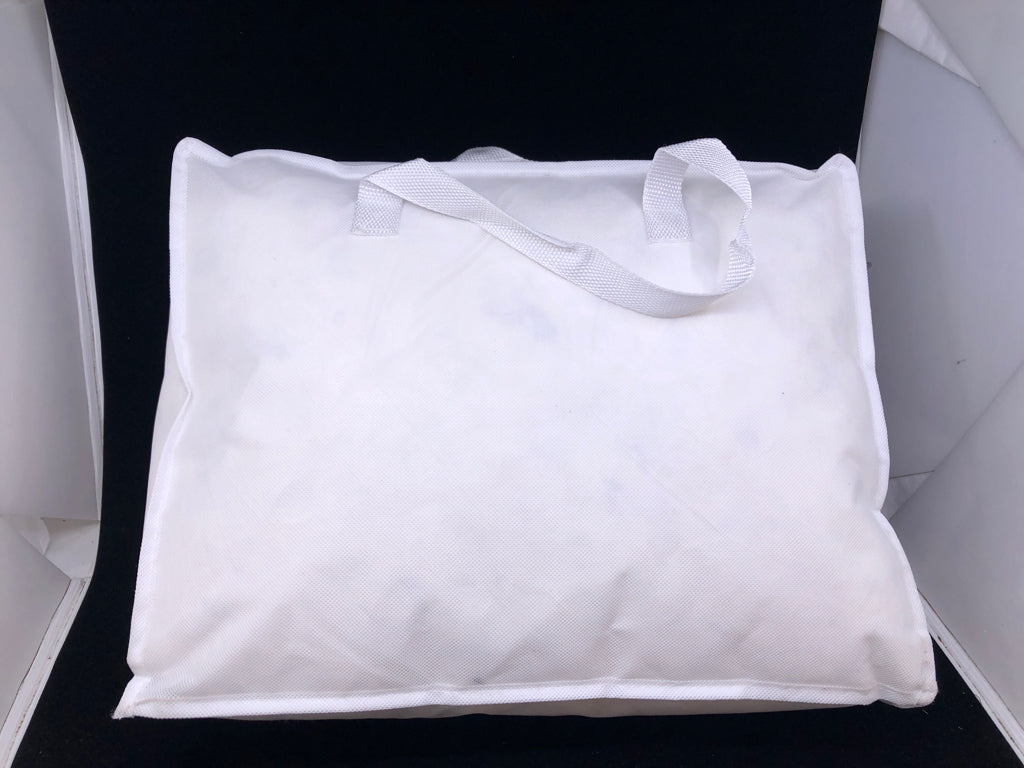 NIP ADJUSTABLE 3 LAYER PILLOW.