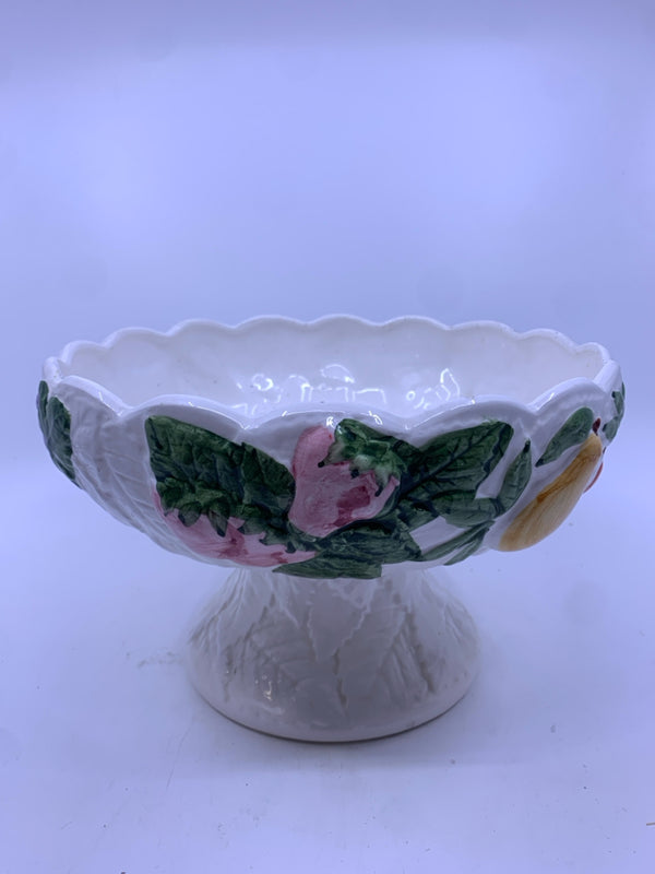 WHITE PEDESTAL/FRUIT BOWL.