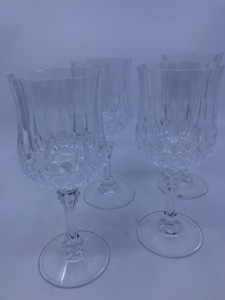 4 CUT GLASS BOTTOM SHORT WINE GLASSES.