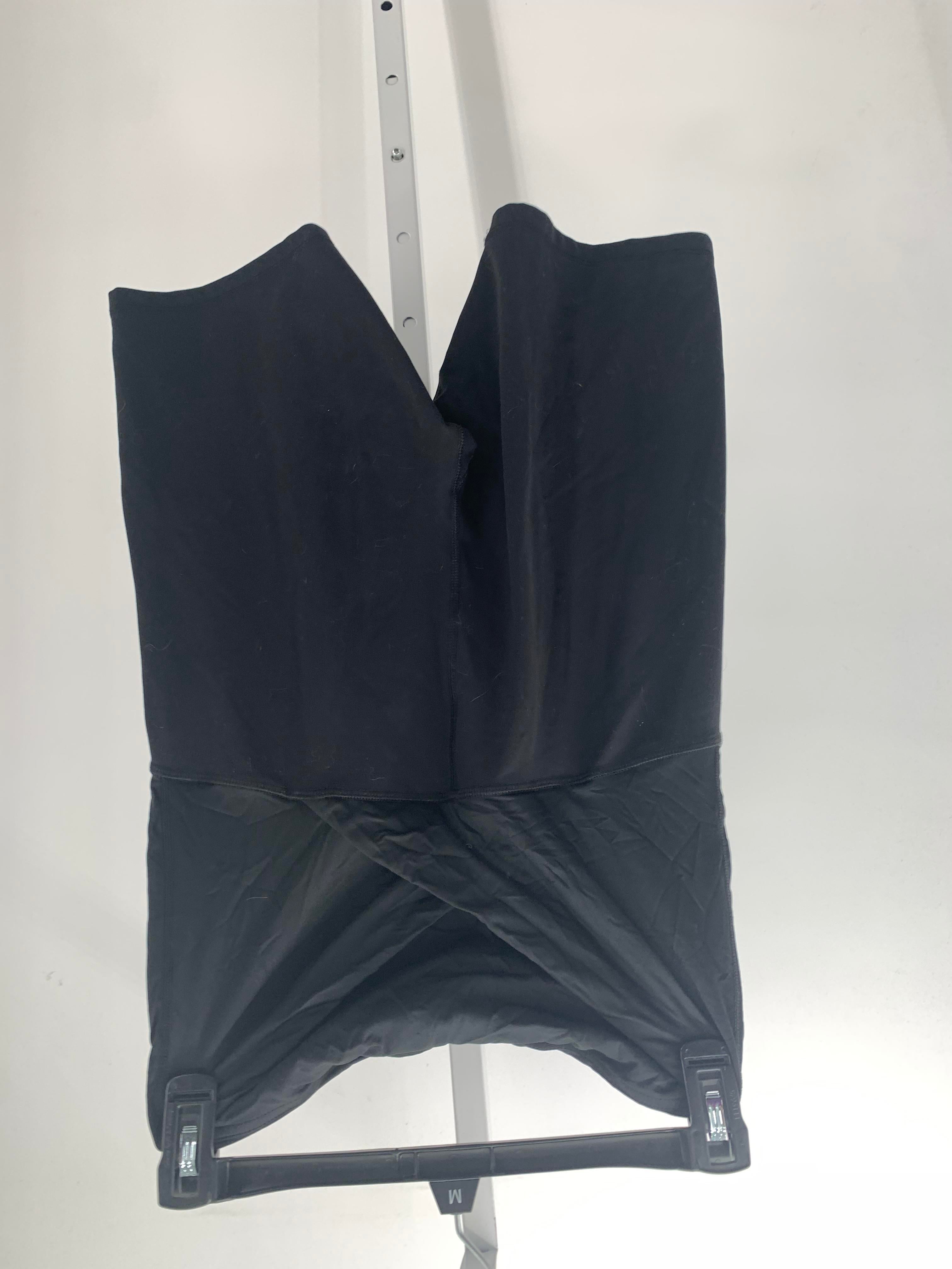 Isabel Black Size Medium Maternity Shorts