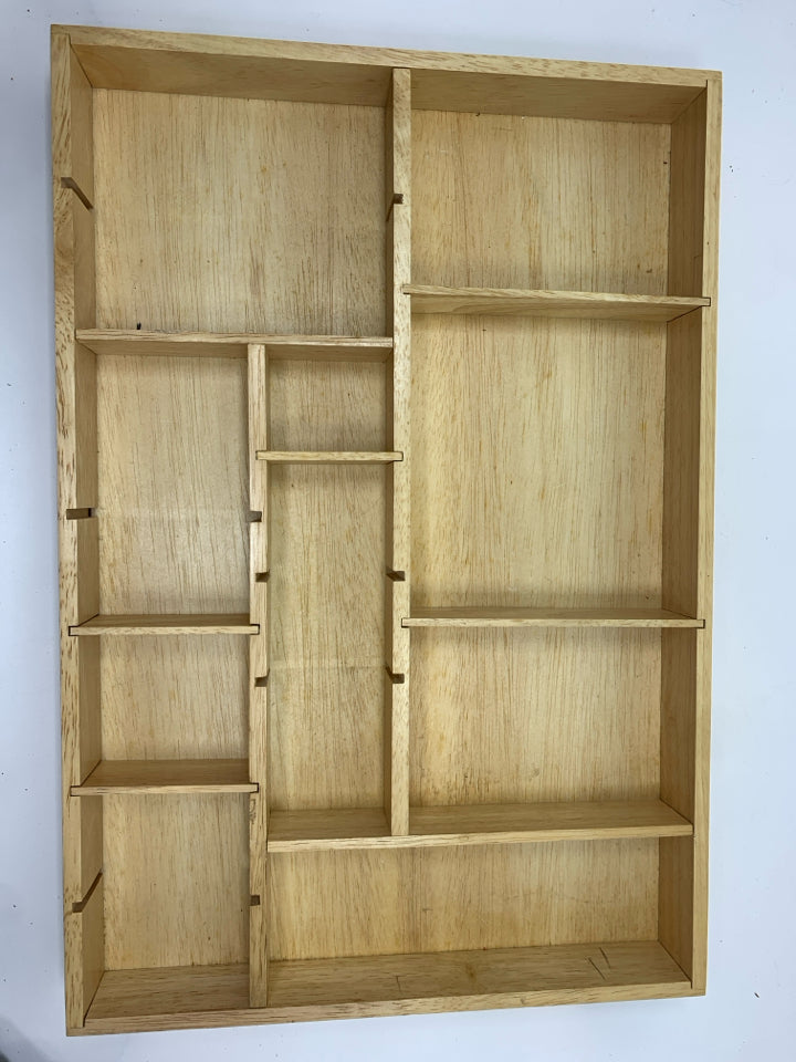 DIVIDED WOODEN UTENSIL STORAGE.