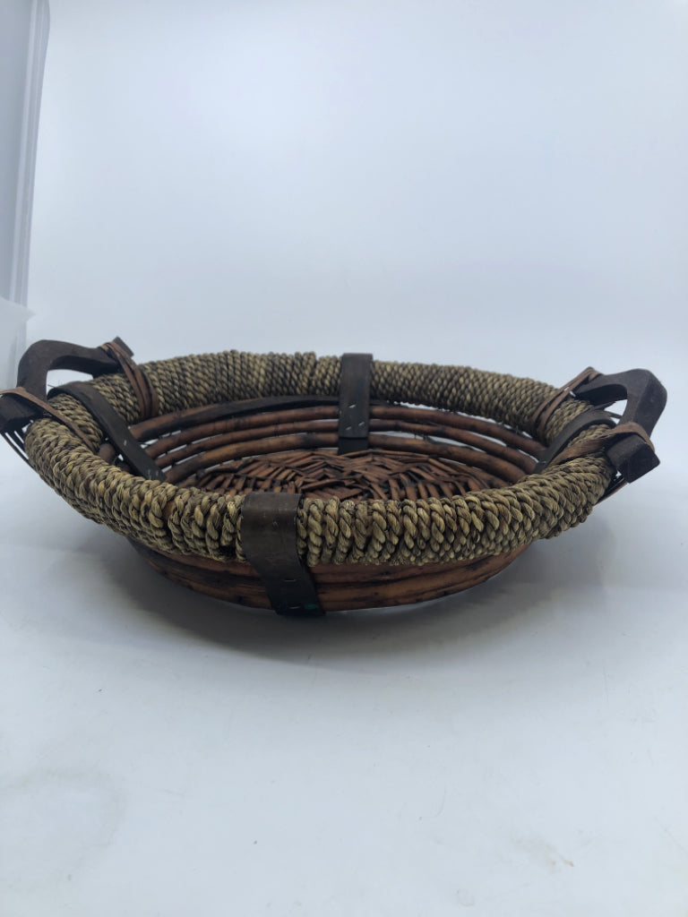 THICK WOVEN BASKET W WOOD HANDLES.