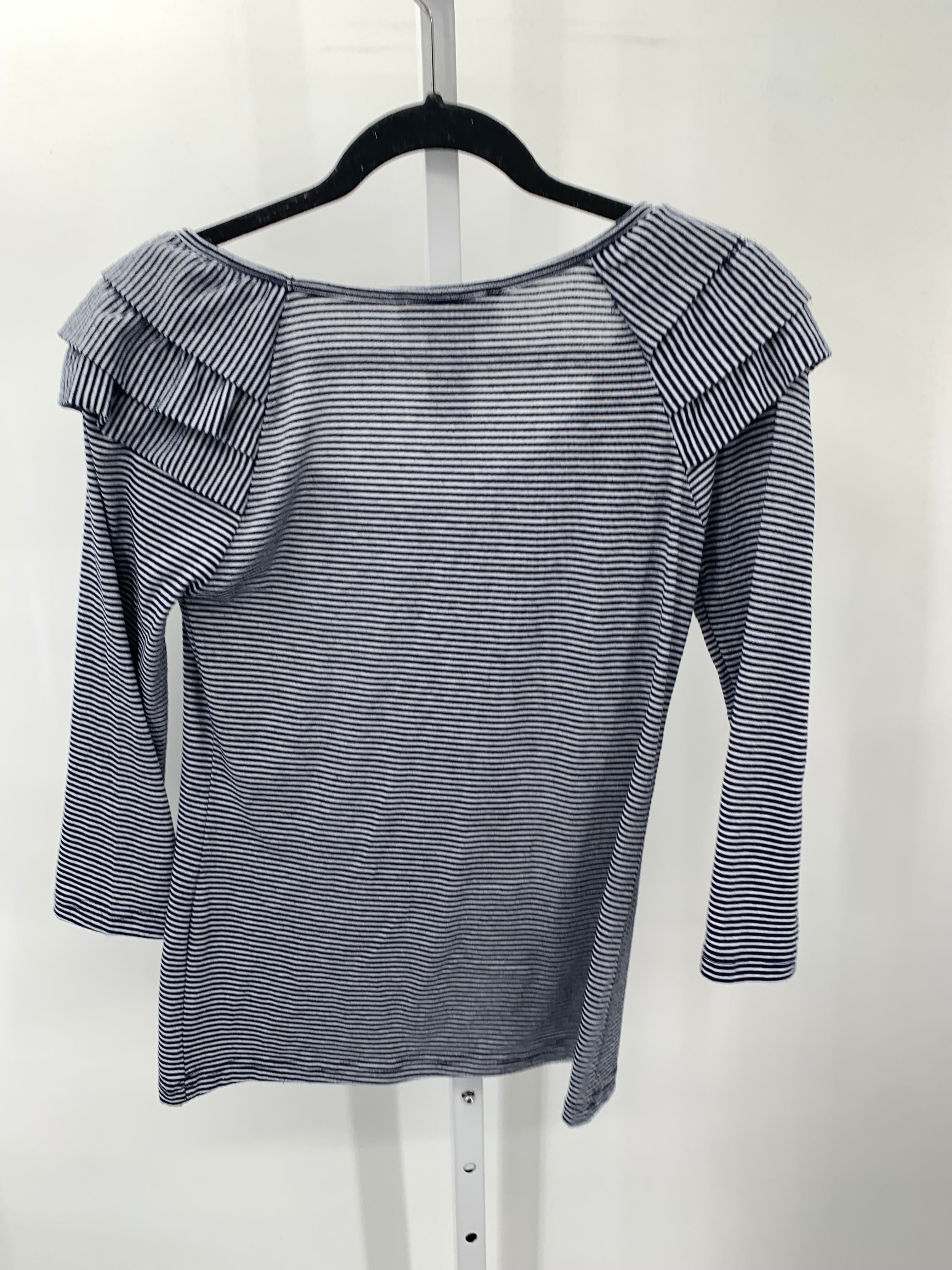 Size Medium Misses 3/4 Sleeve Shirt