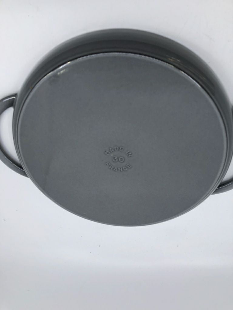 NEW GREY STAUB EVERYTHING BRAISER CAST IRON PAN W LID.