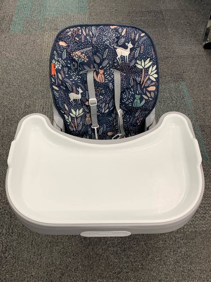 Fisher-Price Baby to Toddler High Chair SpaceSaver Simple Clean Portable Dining