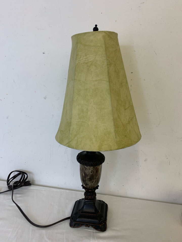 DARK BASE W/ FAUX MARBLE GREEN SHADE LAMP.