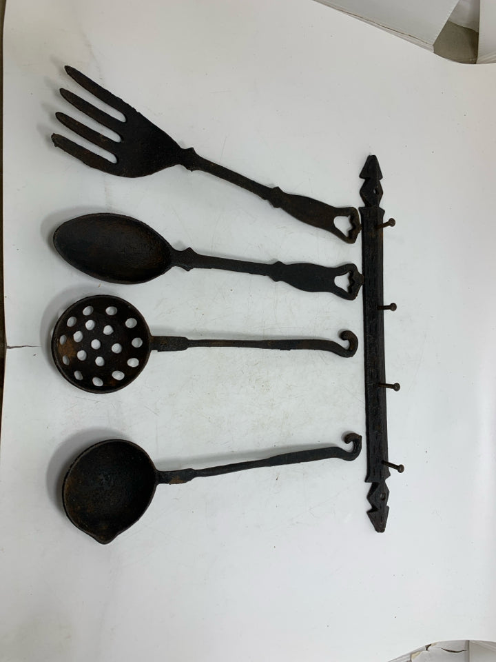 VTG 4 METAL UTENSILS ON HOOKS.