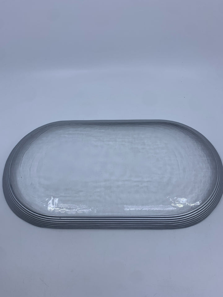 OVAL GLASS PLATTER W/ SILVER RIBBED EDGE.