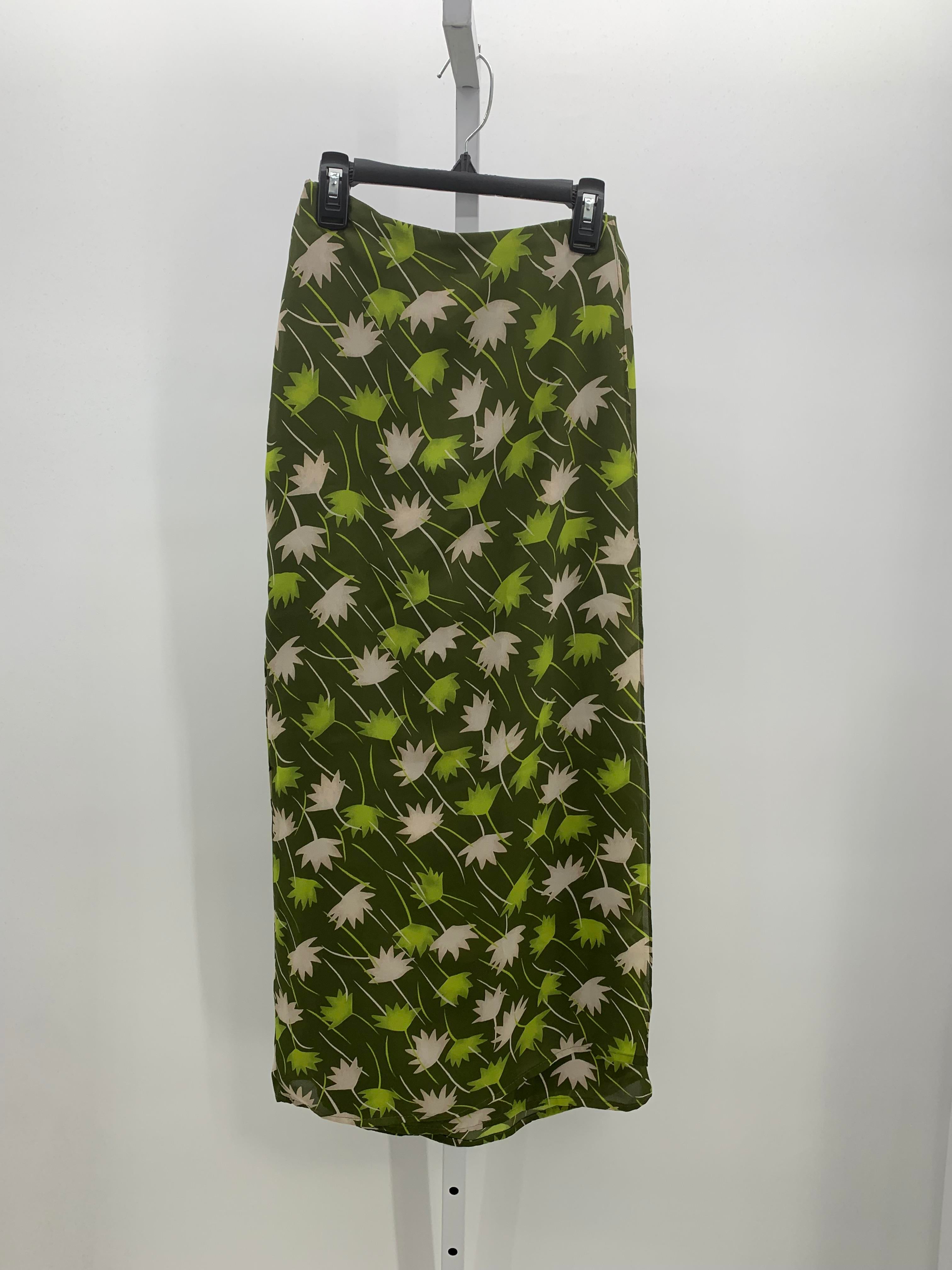 Basic Equipment Size Medium Misses Skirt