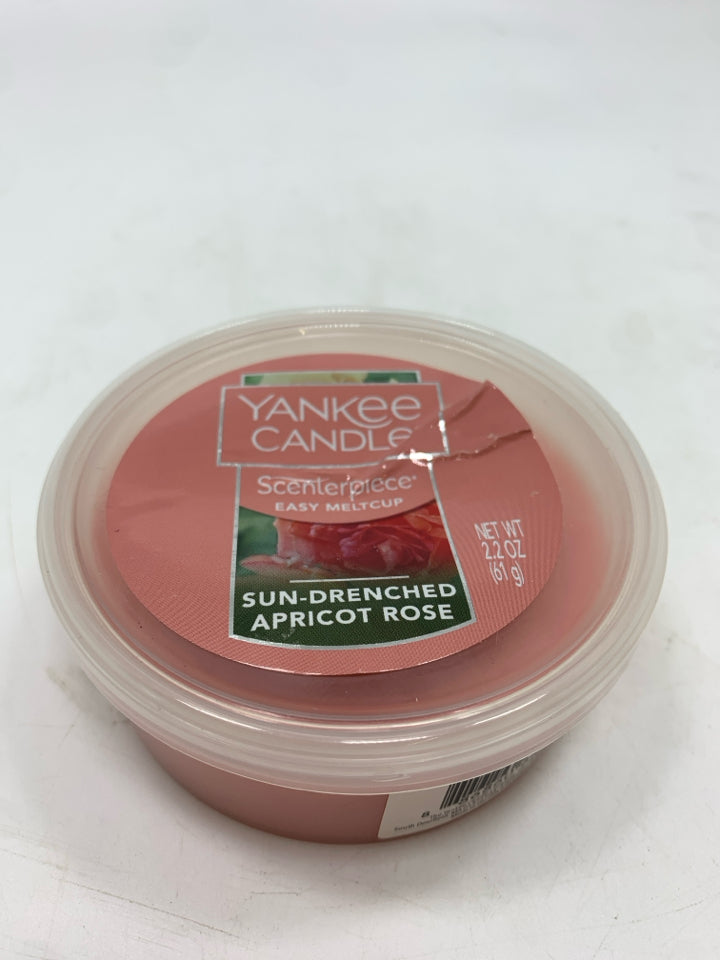 'SUN-DRENCHED APRICOT ROSE' WAX SCENTERPIECE MELT.