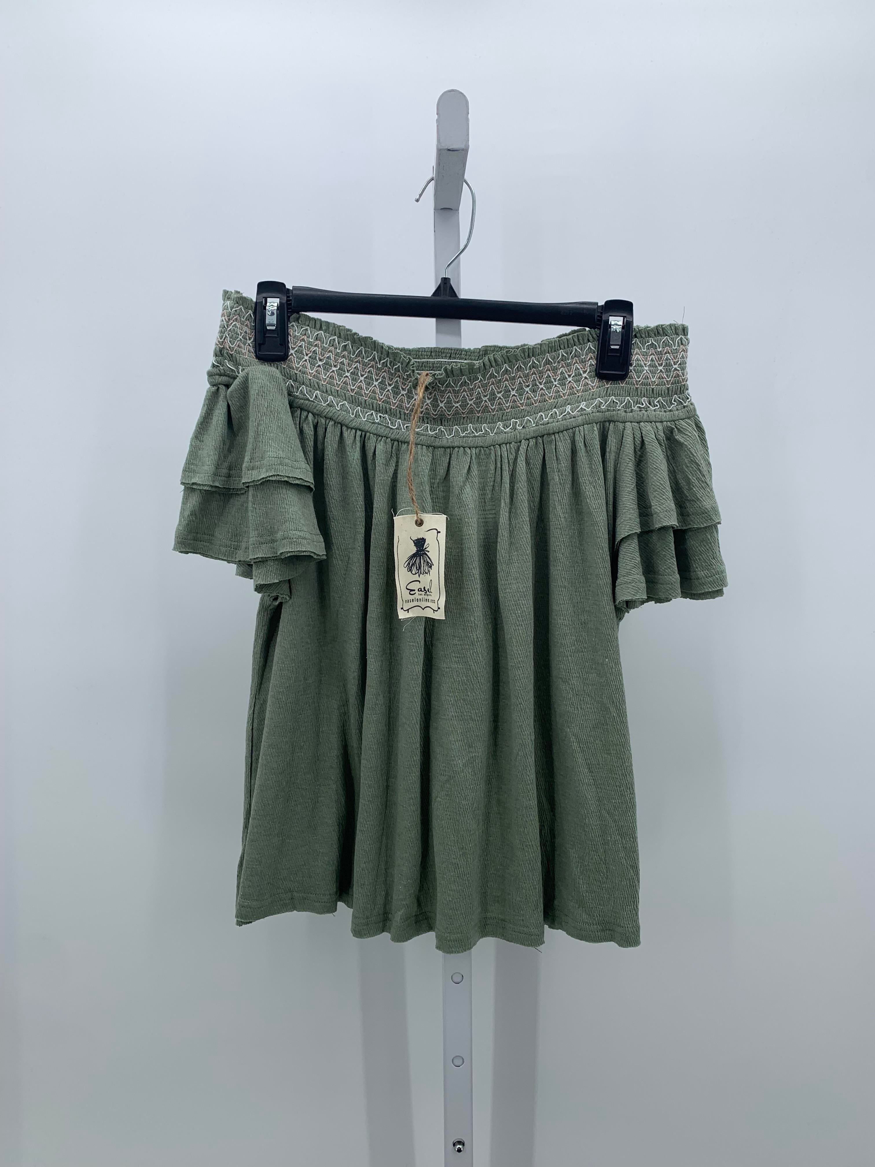 Easel Size Medium Misses Short Sleeve Shirt