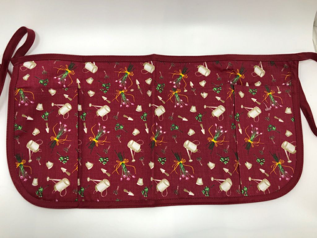 WATERING CAN PRINT GARDENING APRON.