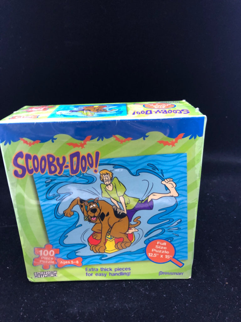 NIP SCOOBY DOO PUZZLE.