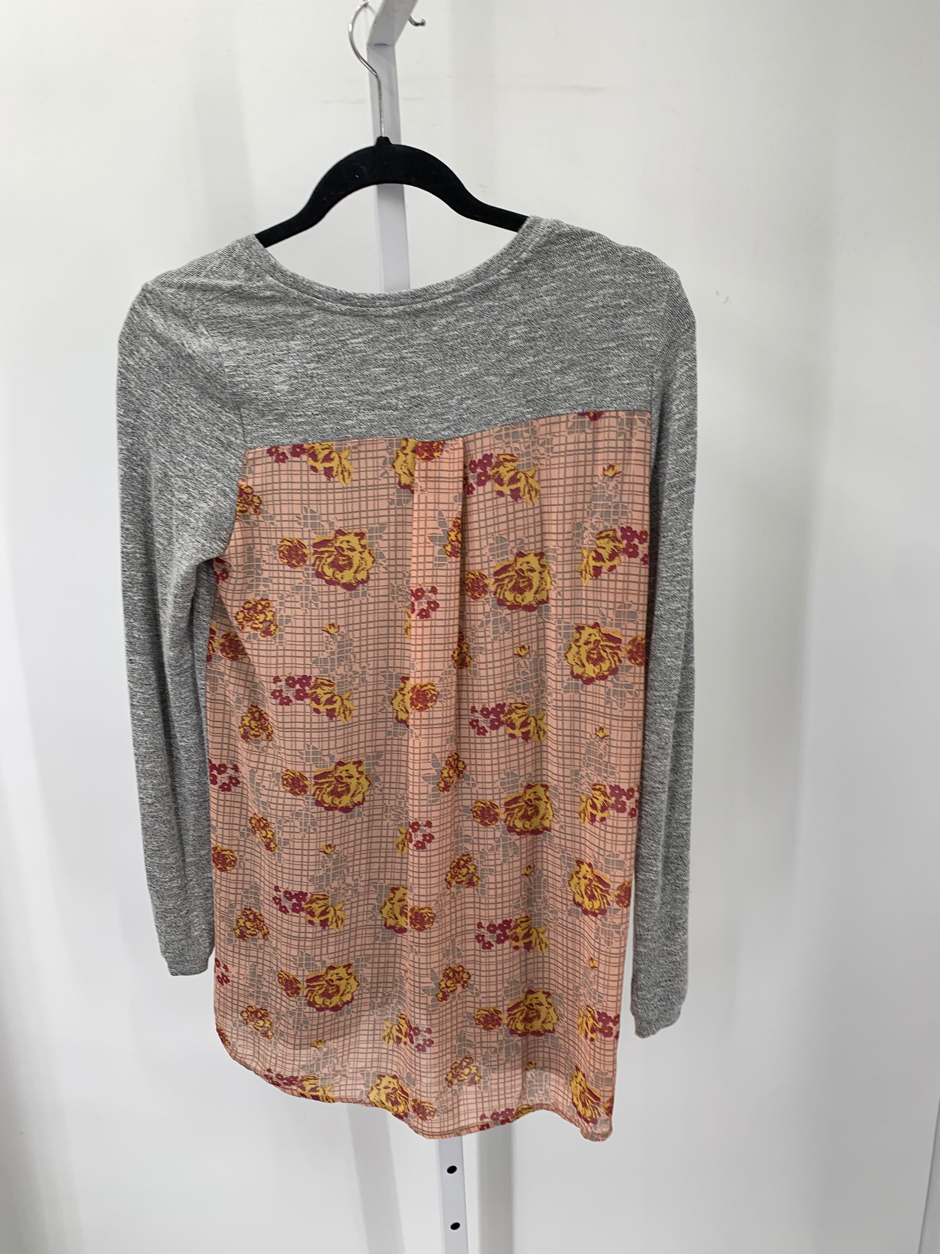 Chloe K Size Small Misses Long Sleeve Shirt