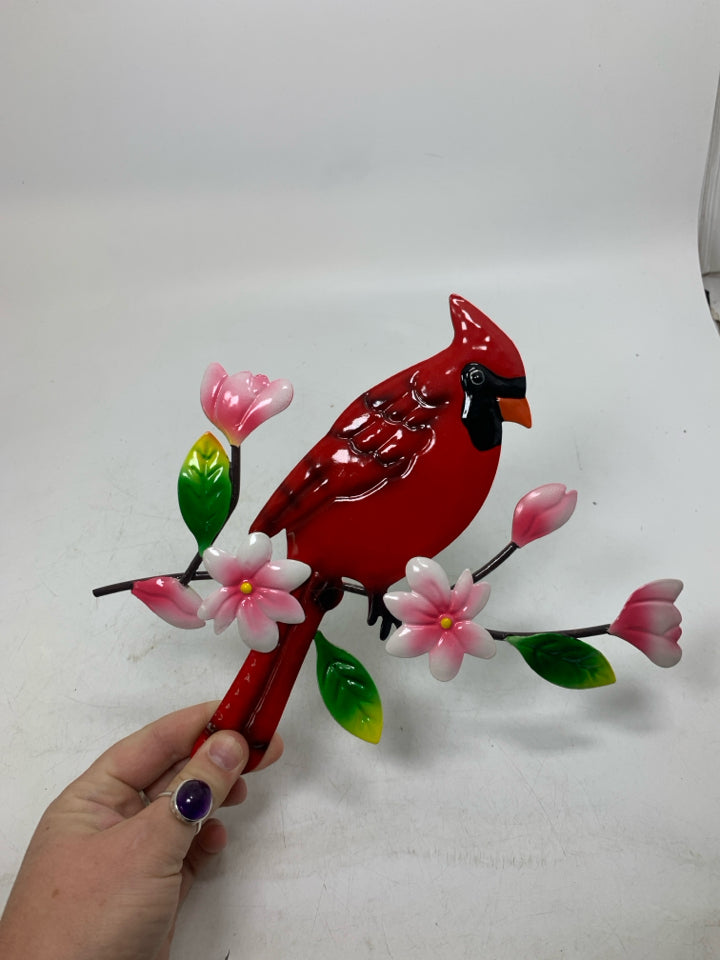 LIGHT WEIGHT METAL CARDINAL WALL HANGING.