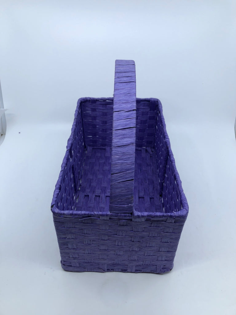 RECTANGLE PURPLE COLORED BASKET W/ HANDLE.