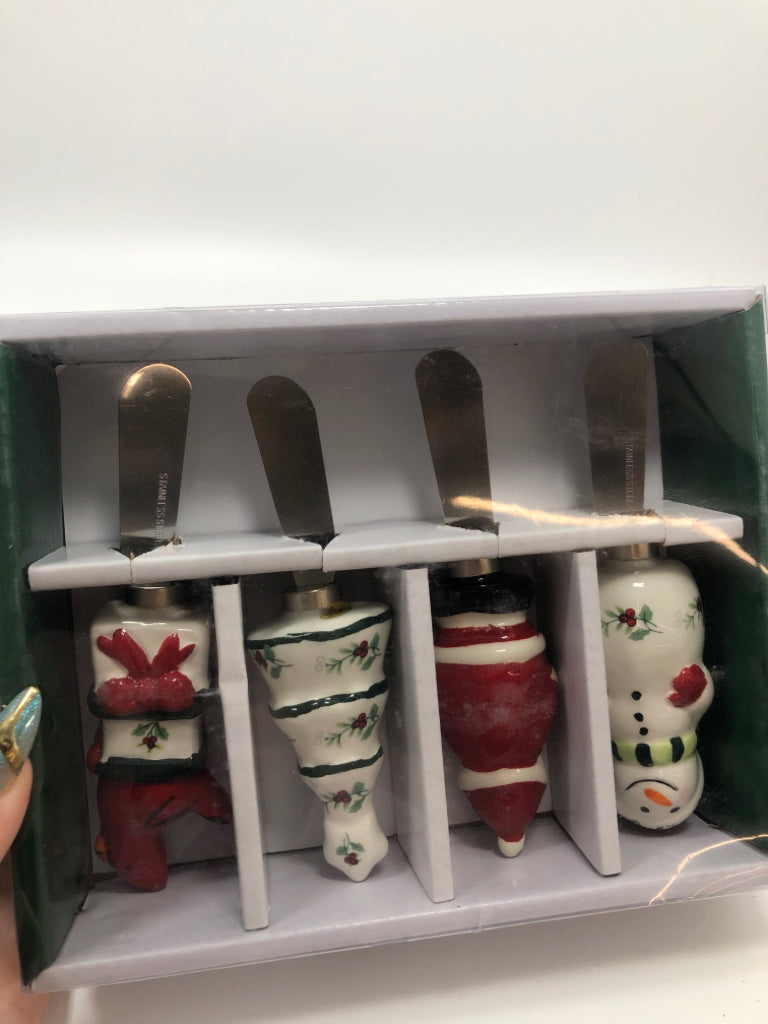 4 HOLIDAY SPREADERS-WINTERBERRY PFALTZGRAFF.