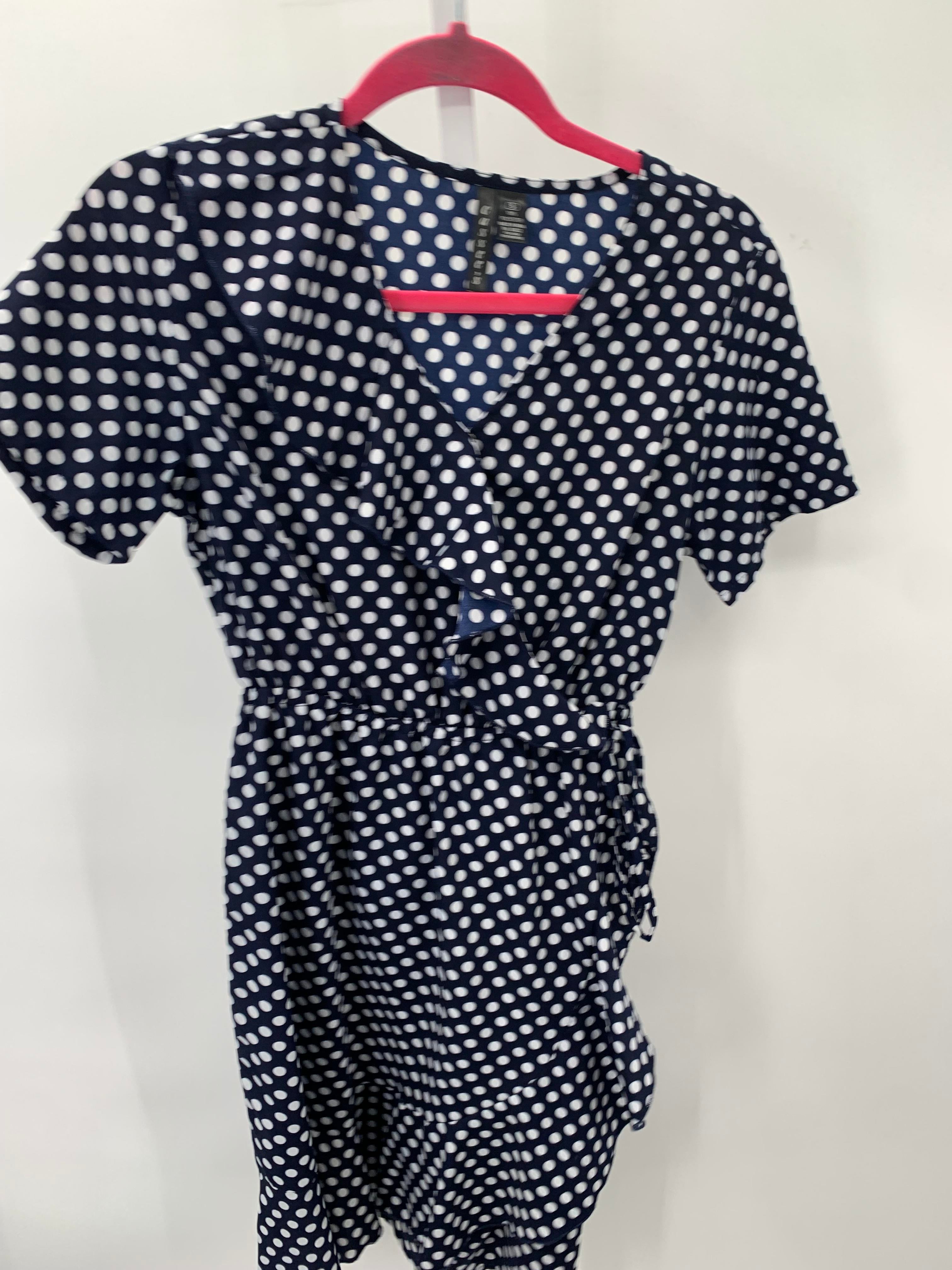Size Small Misses Short Sleeve Dress