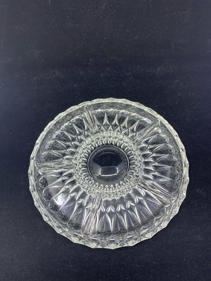 6 SECTION HEAVY GLASS ROUND SERVING PLATE.