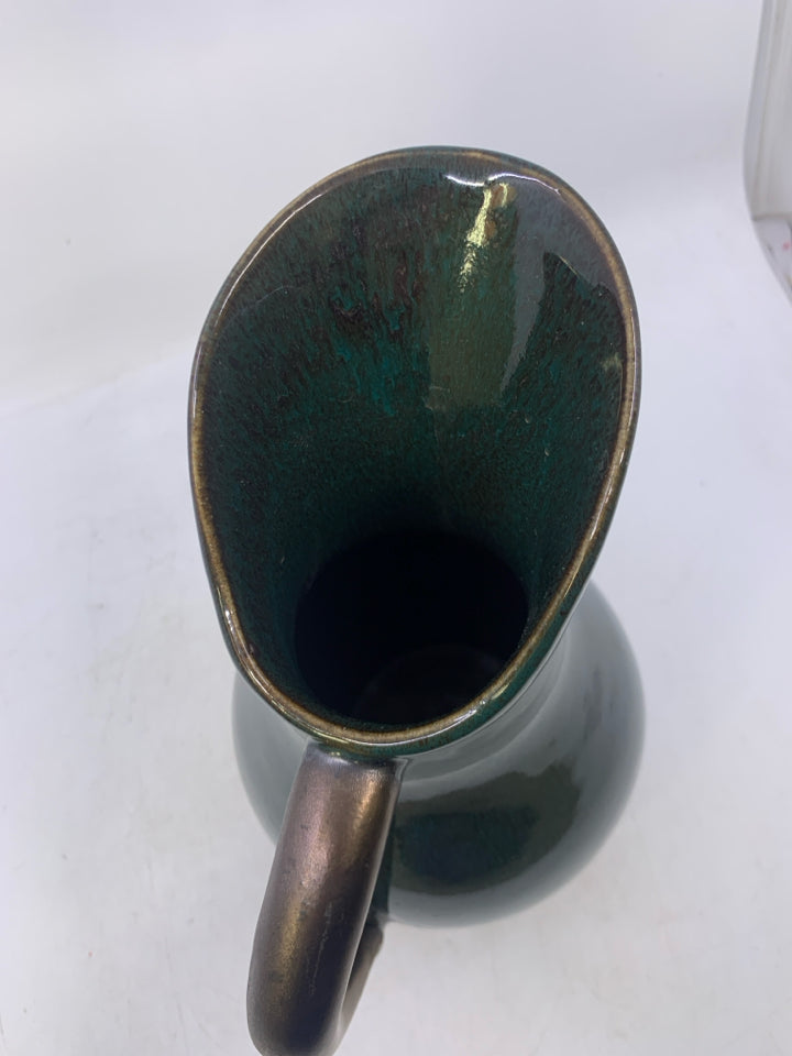 DARK BROWN RIBBED BOTTOM W/ GREEN TOP PITCHER CERAMIC.