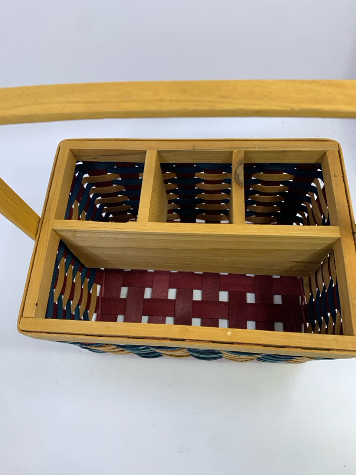 WOVEN AMERICANA UTENSIL HOLDER W/WOODEN HANDLE.