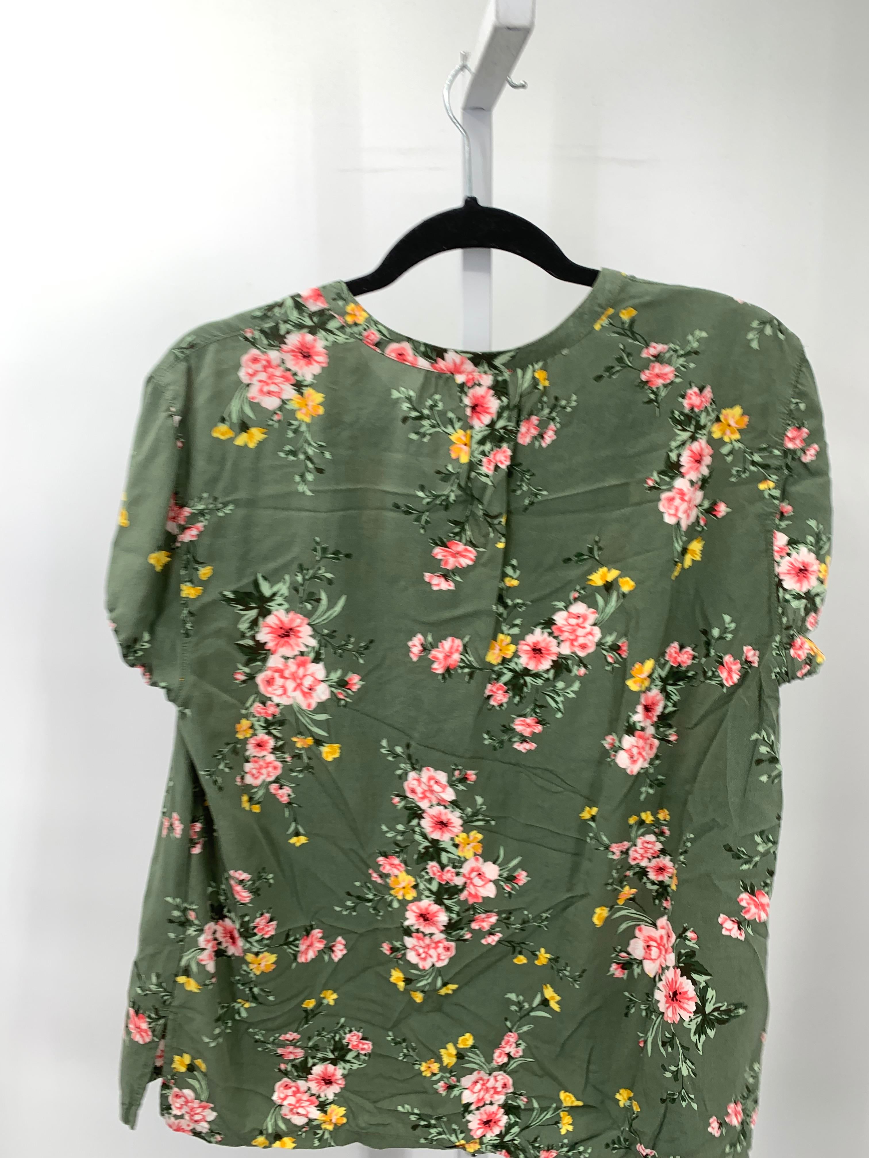 Old Navy Size Medium Misses Short Sleeve Shirt
