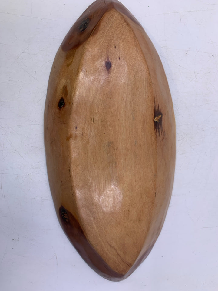 ELEPHANT OVAL CENTERPIECE BOWL.