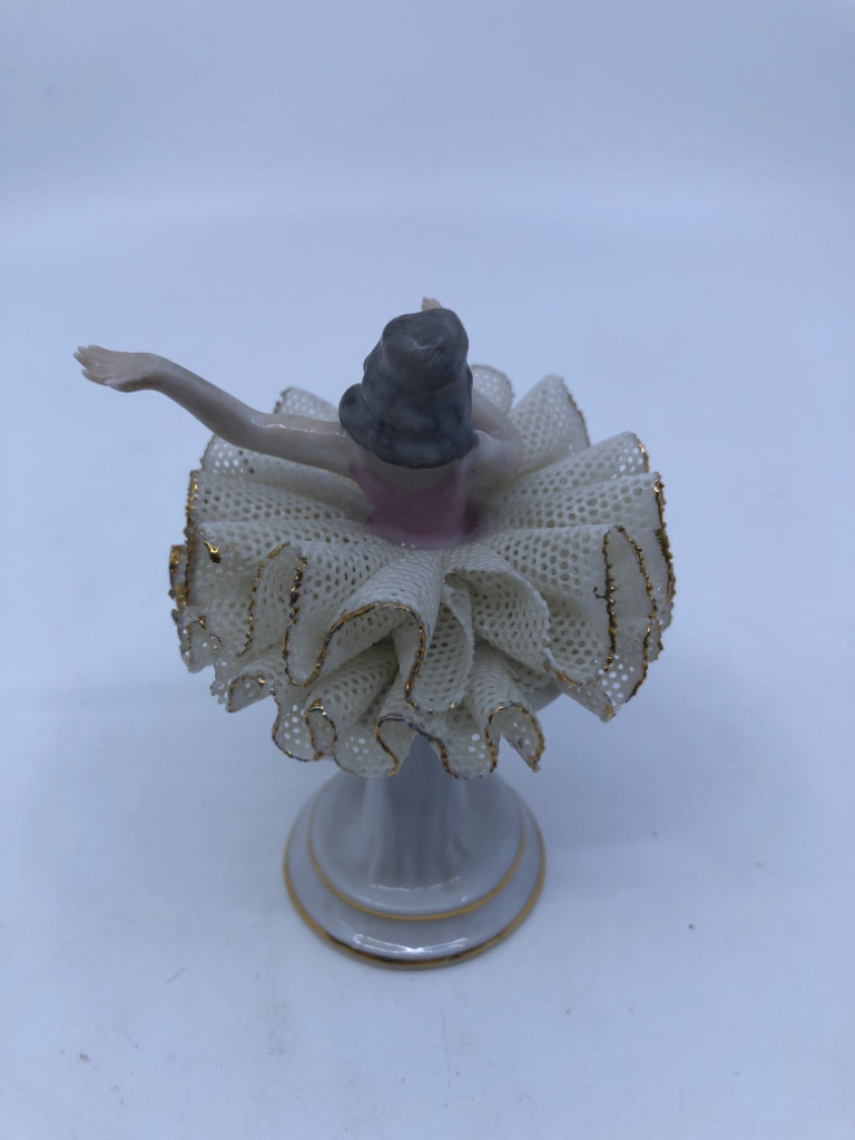 VTG BALLERINA IN PINK DRESS ON STAND.