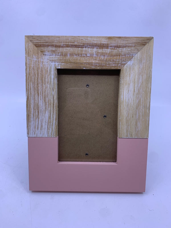 WOOD/PINK PICTURE FRAME.