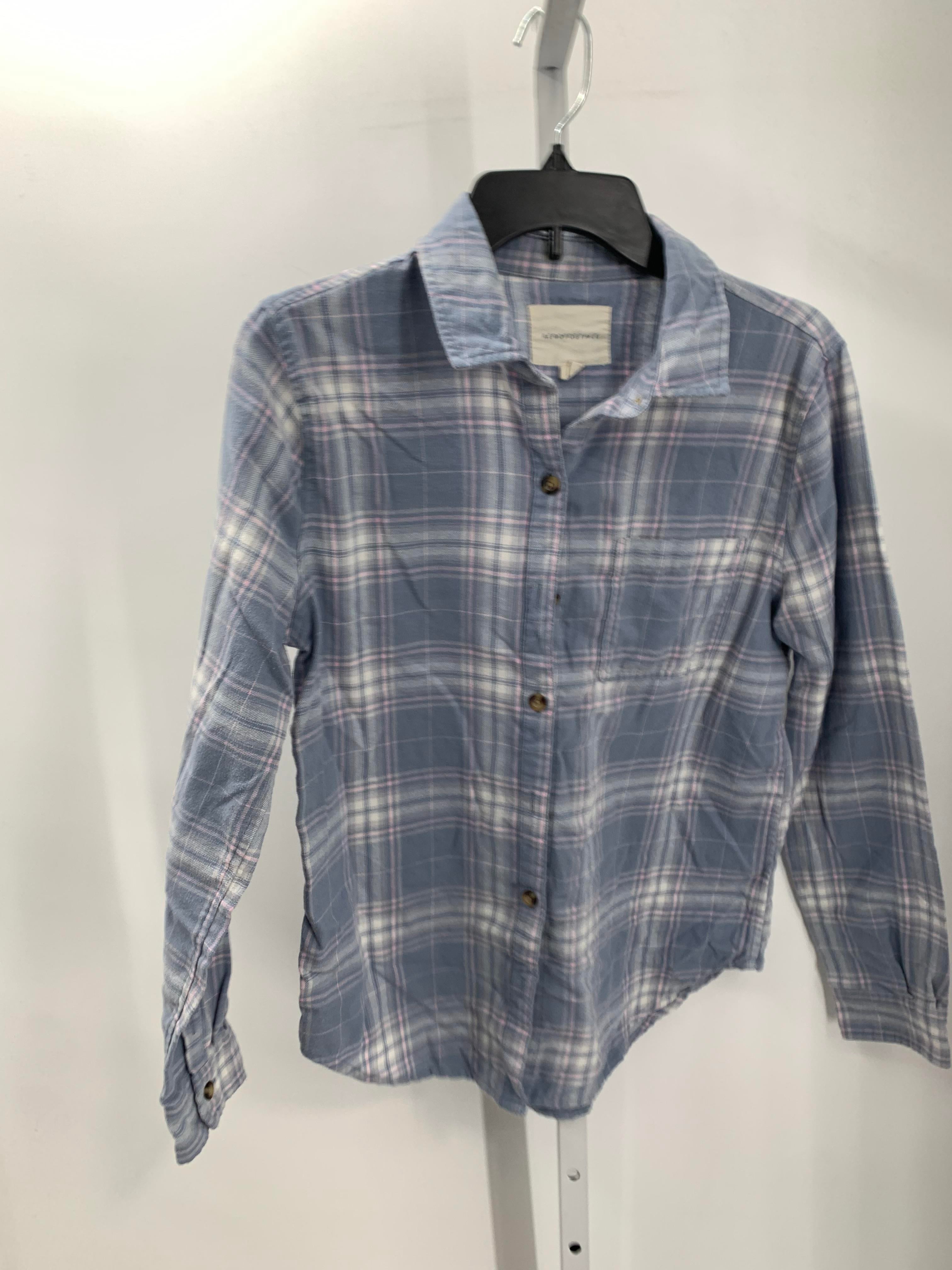 Aeropostale Size Medium Juniors Long Sleeve Shirt