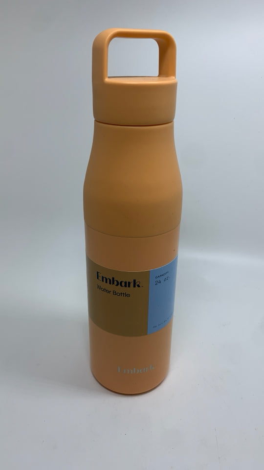 NWT LIGHT PEACH EMBARK WATER BOTTLE.