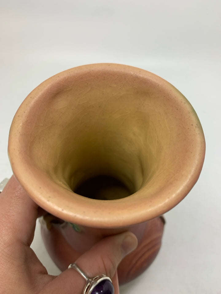 VTG SNOWBERRY VASE W/ DOUBLE HANDLE.
