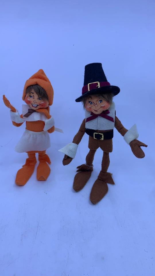 2PC ANNA LEE MAN & WOMAN PILGRIM.