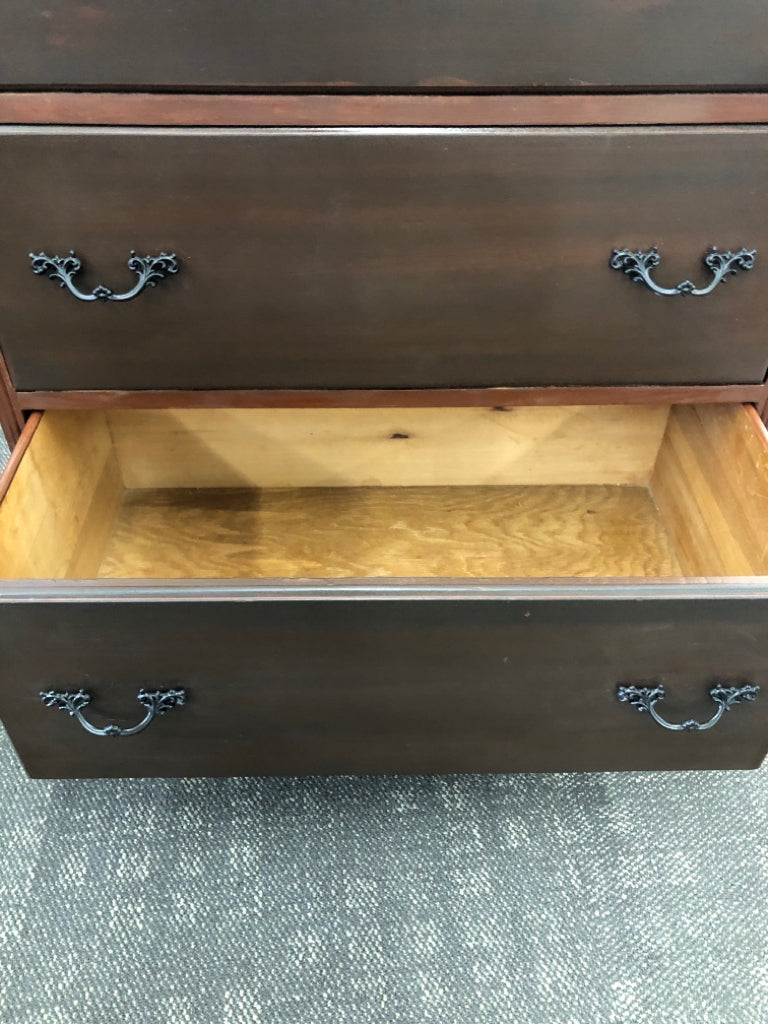 DARK WOOD FOUR DRAWER DRESSER.