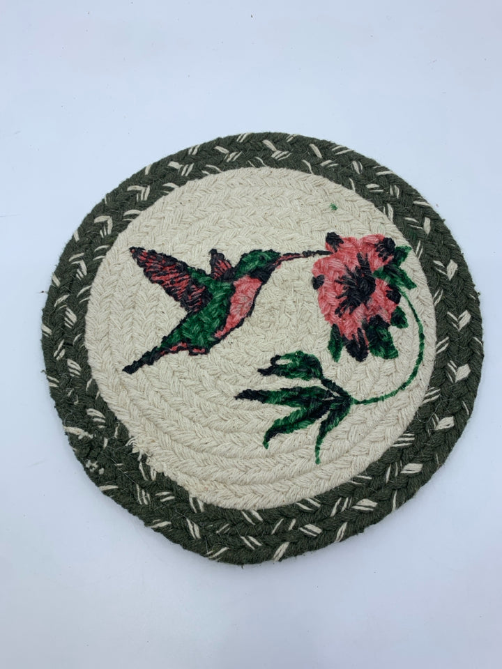 HUMMINGBIRD WOVEN TRIVET.